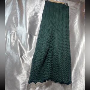 Green Textured High Waisted Slim Fit Maxi Skirt with High Slit Zara Size Small